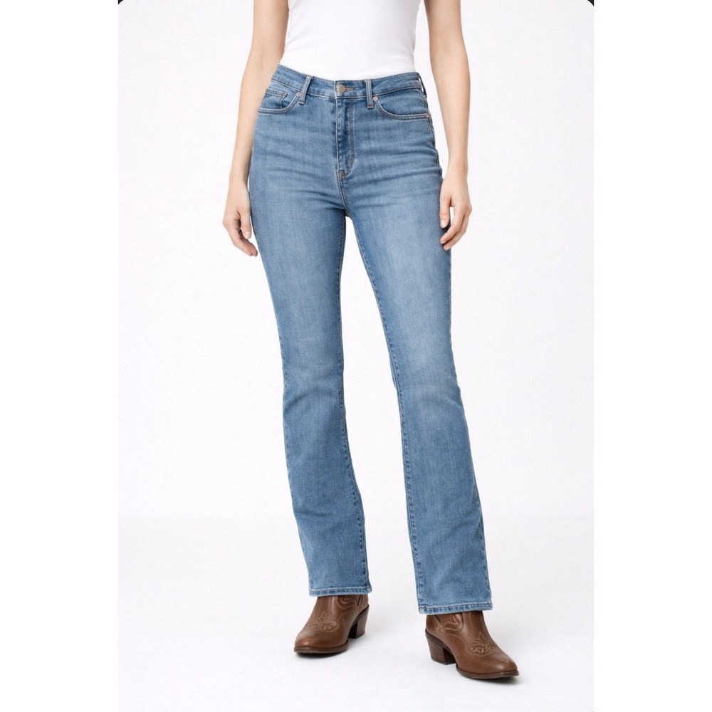 Levis Classic Bootcut Jeans Womens 16 Medium Wash Blue Stretch‎ Denim Pants